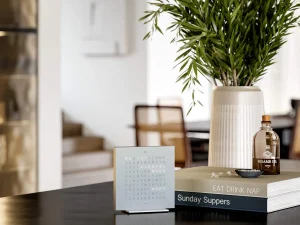 Discount Earth 13.5 - Full Metal Qlocktwo