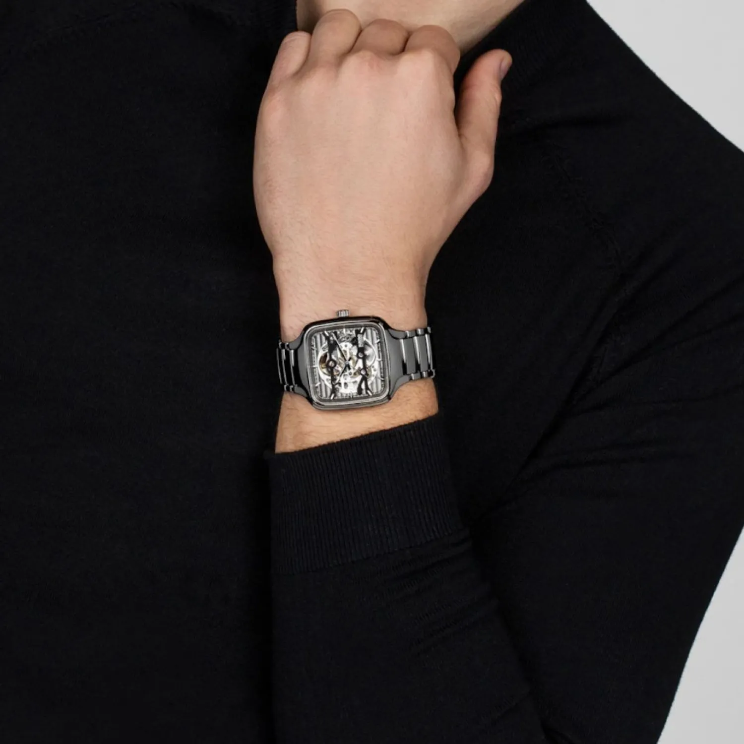 rado_true_square_automati_4.webp Online True Square Automatic Open Heart R27125152 DAMES Dames Horloges | Swiss Made Horloges